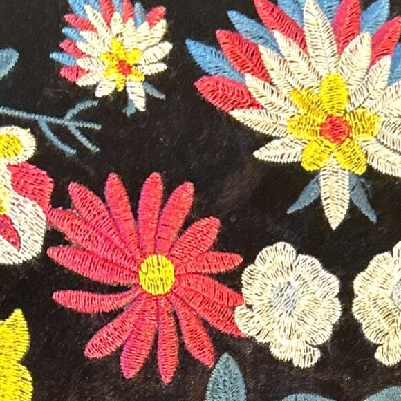 Entro SZ M Black Velvet Embroidered  Kimono Boho Whimsigoth Artsy Asian - Picture 3 of 8